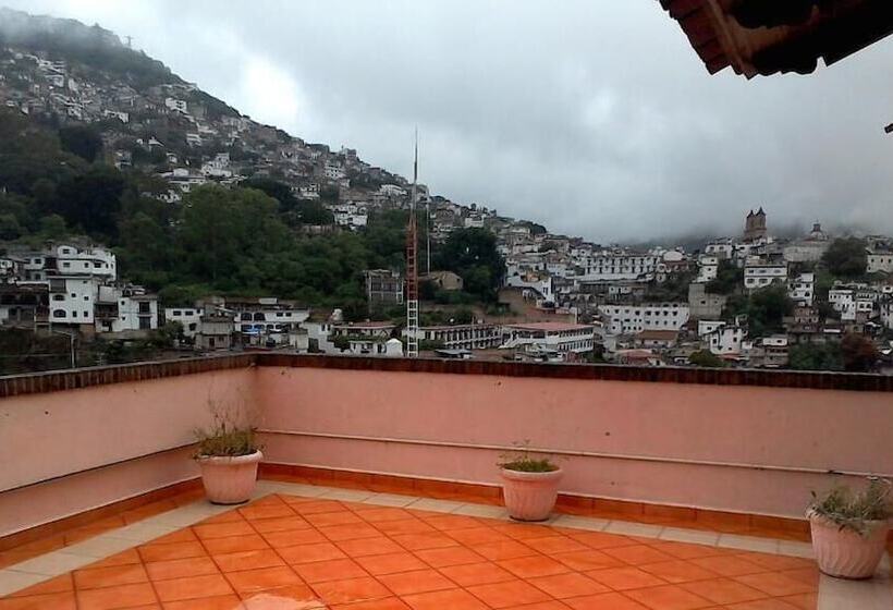 הוסטל El ángel Taxco