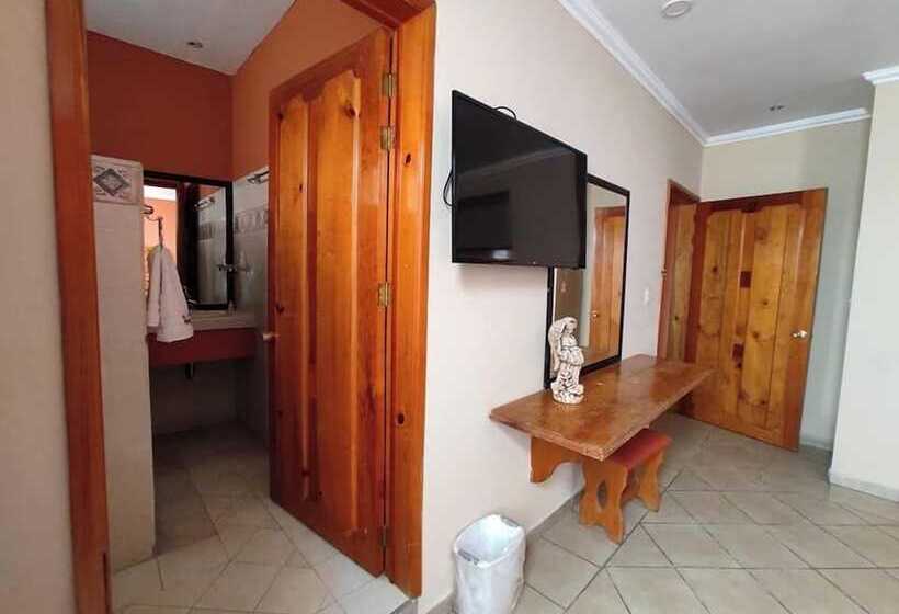 הוסטל El ángel Taxco