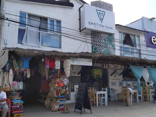 هاستل Emotion Avenida Tulum Hotel & Hostal