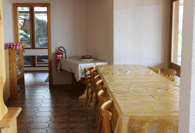 הוסטל Holidays Groupes Anzère