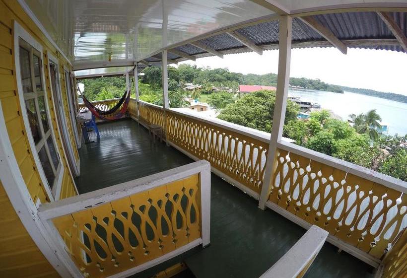 Общежитие Hostal Bastimentos