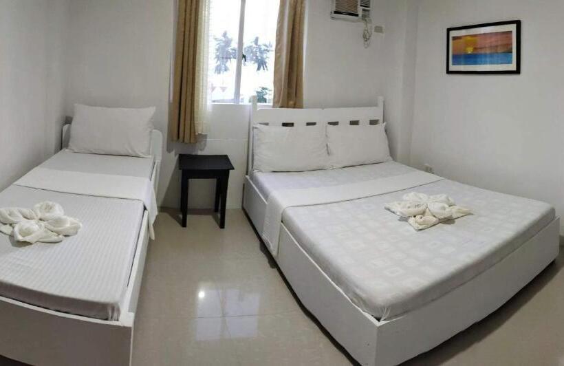 هاستل Island Hop Inn