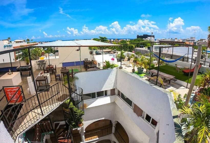 هاستل Izsla Suites