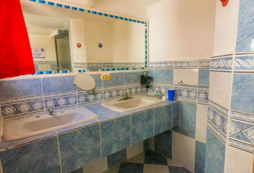 هاستل Izsla Suites