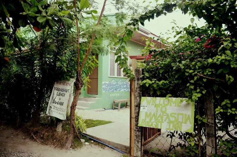 호스텔 Malapascua Budget Inn Mbi Dive Center