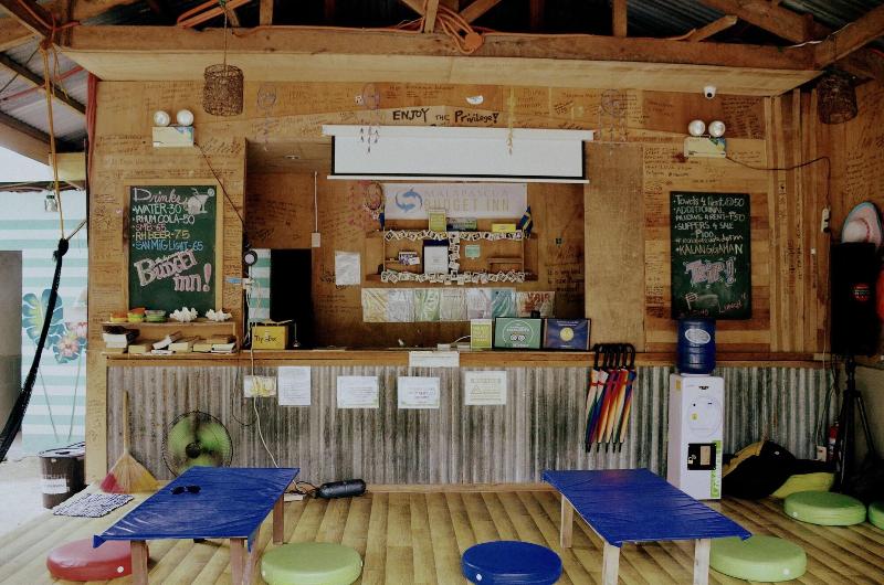 호스텔 Malapascua Budget Inn Mbi Dive Center