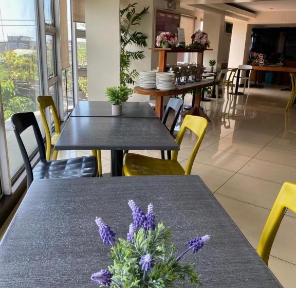 هاستل Myspace Hotel @bgc