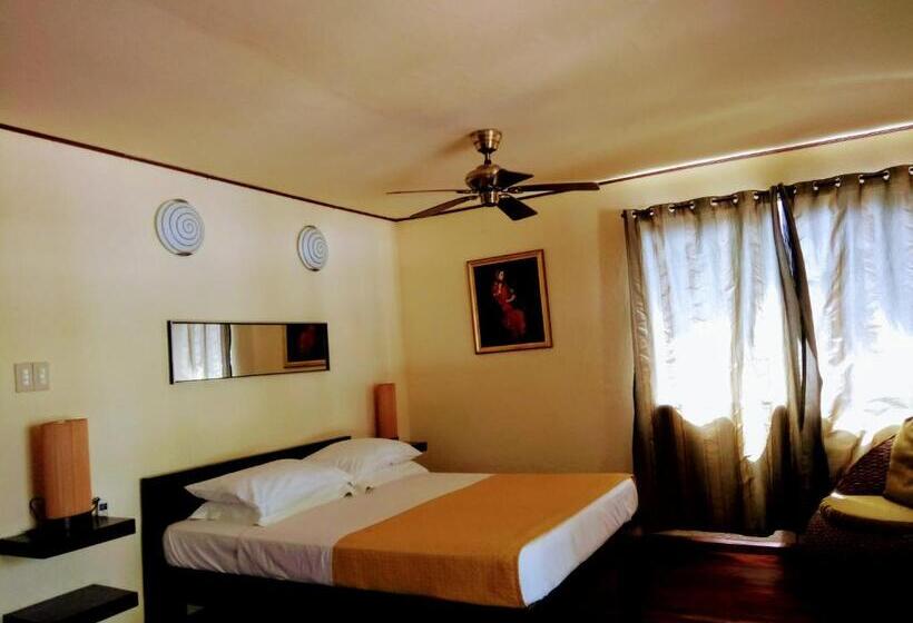 Angelina Beach Resort & Italian Restaurant Malapascua