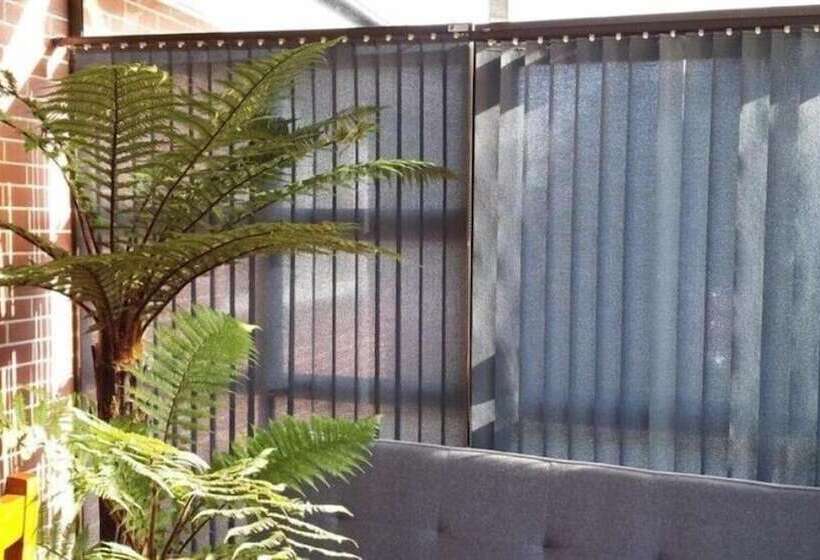 צימר Airport Silver Fern Accommodation