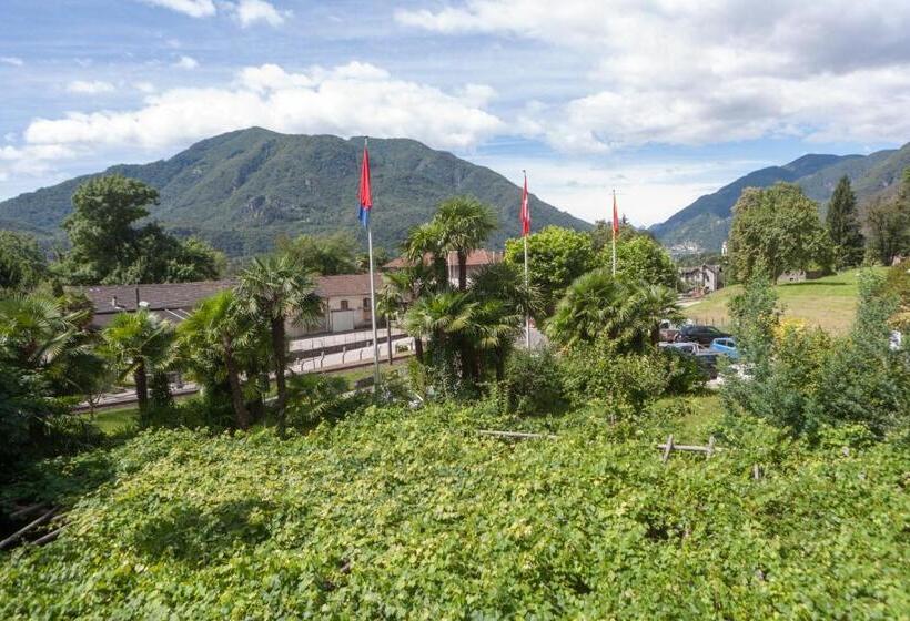 ベッドアンドブレックファースト Albergo Ristorante Centovalli