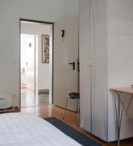 ベッドアンドブレックファースト Albergo Ristorante Centovalli
