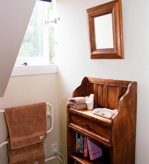 Bed and Breakfast Anglesea Inn