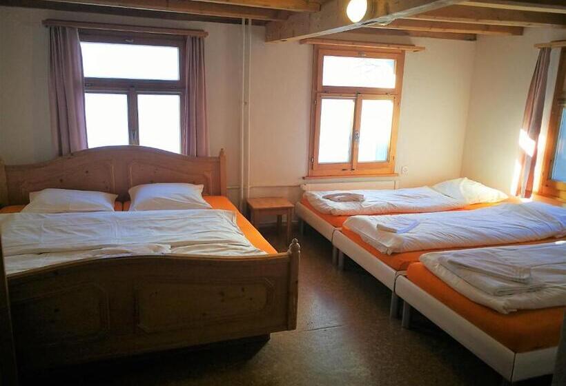 ベッドアンドブレックファースト Juhui Flumserberg