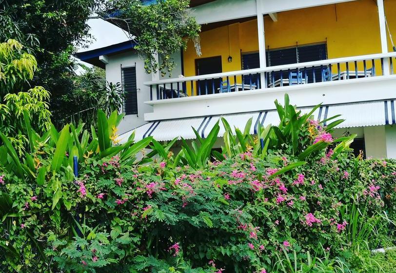 민박 La Perla De Farallon