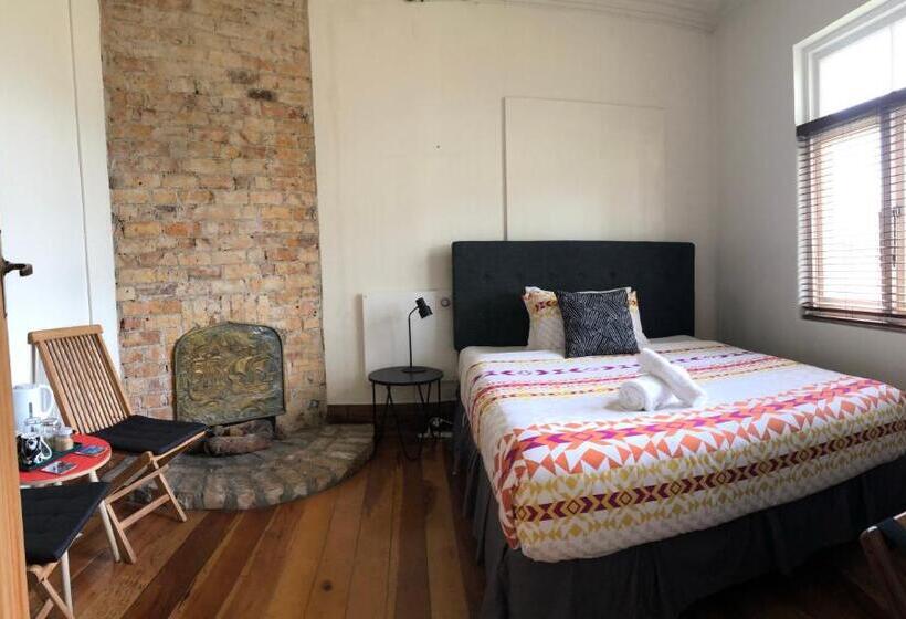 住宿加早餐 Penmarric House Self Check In