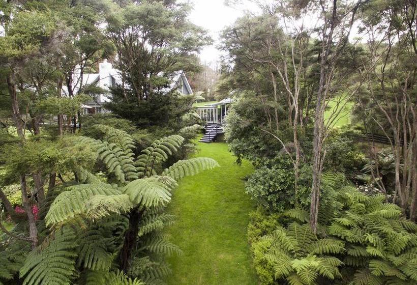 تختخواب و صبحانه River Retreat