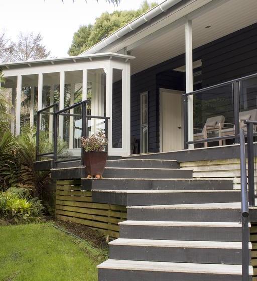 تختخواب و صبحانه River Retreat