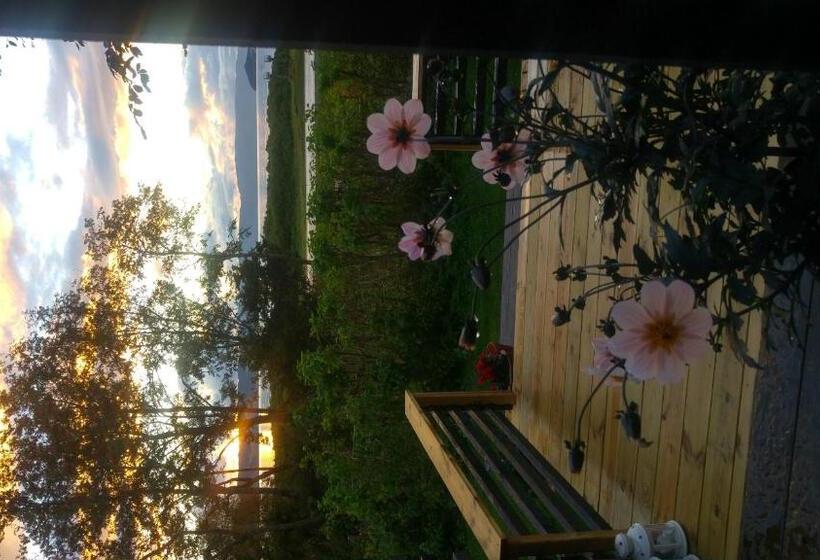 צימר Strandheimen Guesthouse