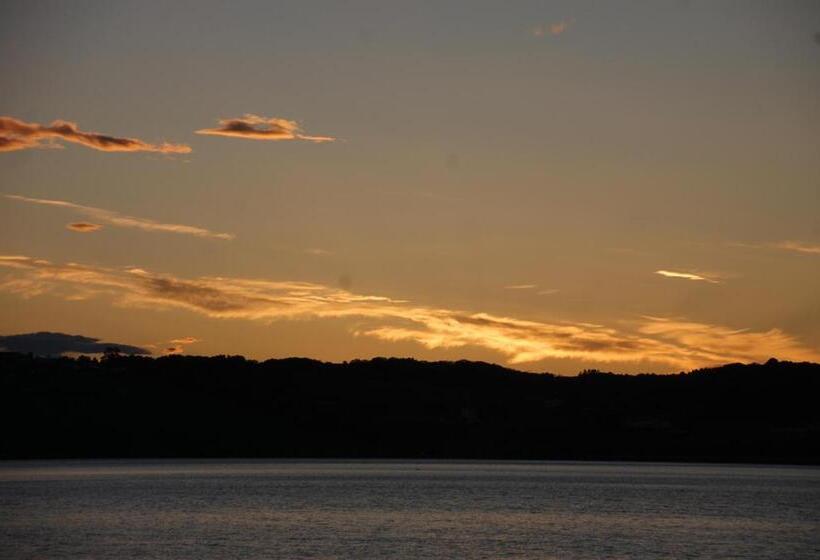 צימר Strandheimen Guesthouse