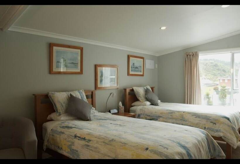 تختخواب و صبحانه Top Of The Town