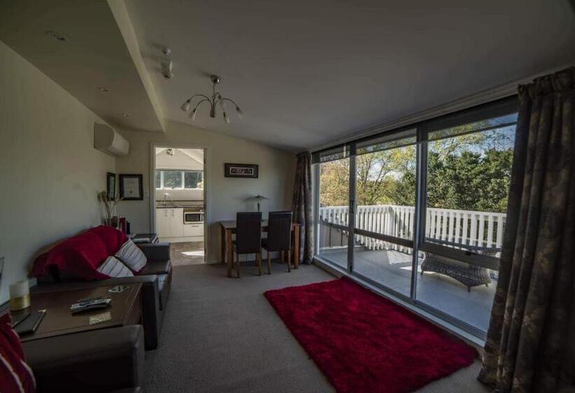 צימר Waipara River Estate