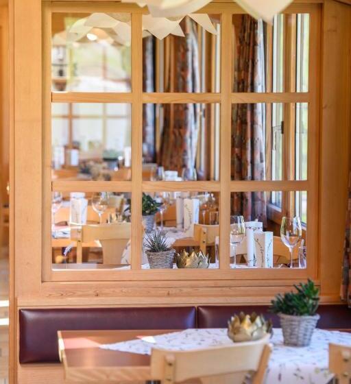 Berghotel Distelboden