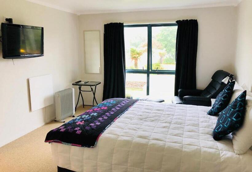 Hokitika   Blue Spur Bed And Breakfast