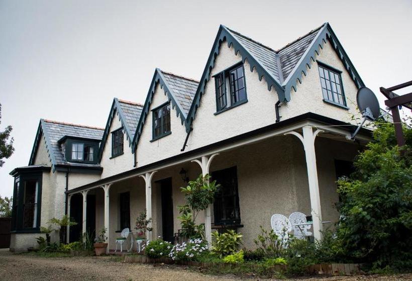 Holland House Bed & Breakfast