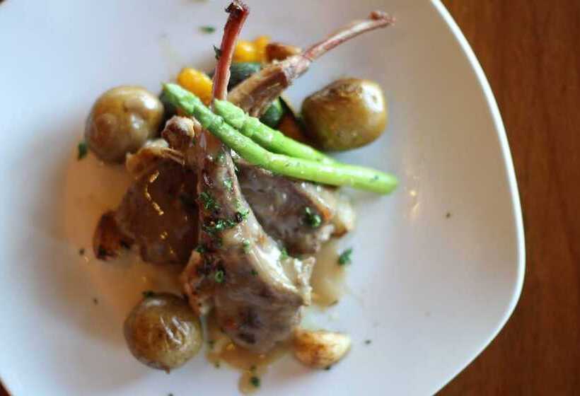 هتل Alta D Tagaytay