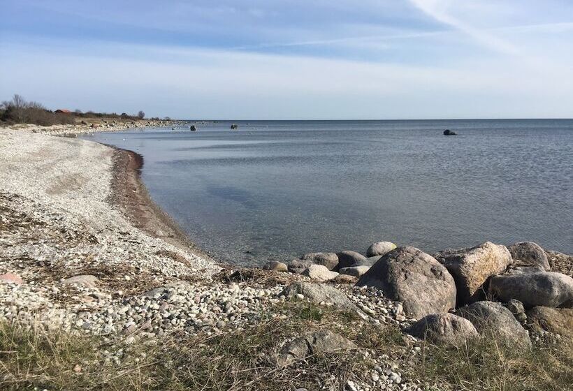 Alvaret Hotel & Hostel