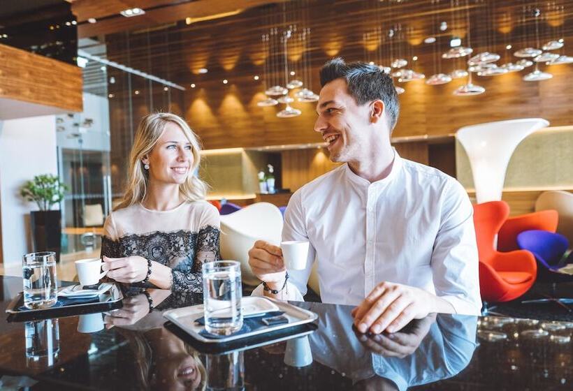 هتل Atlantida Boutique