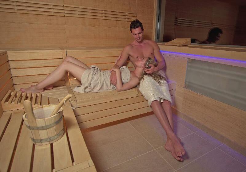 هتل Atlantida Boutique