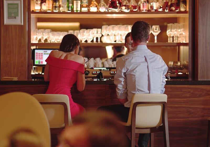 هتل Atlantida Boutique