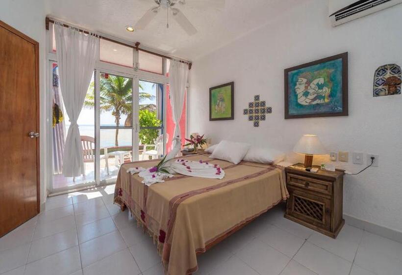 هتل Del Sol Beachfront