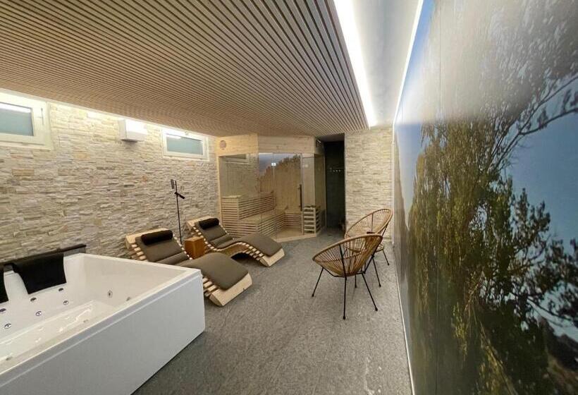 Eco Hotel Cristallina