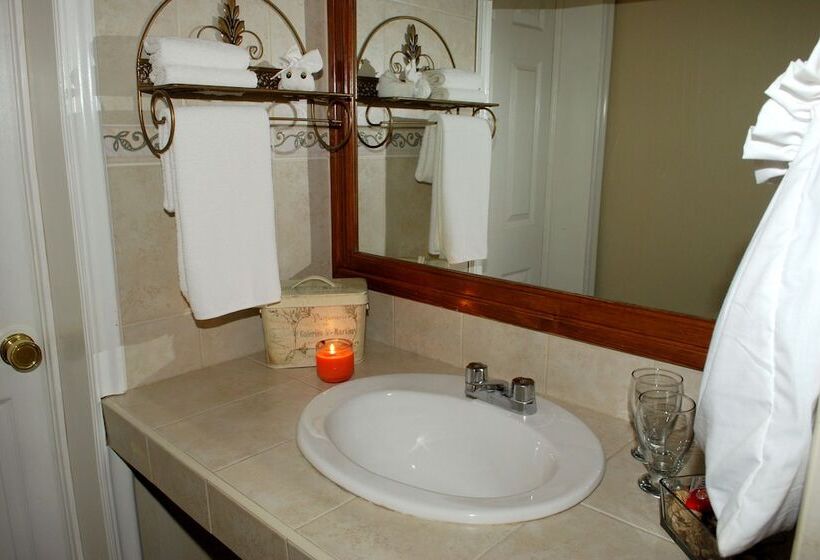 فندق El Dorado Inn