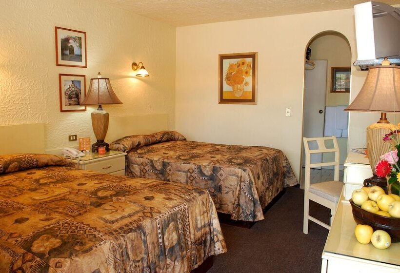 فندق El Dorado Inn