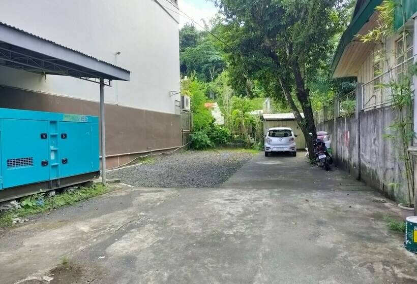 هتل Emerald Boutique