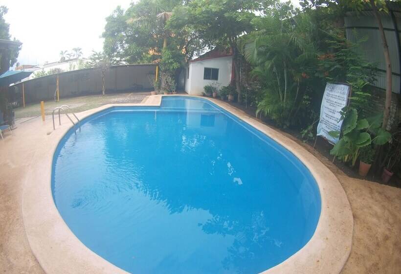 هتل Hospedajes Del Rey