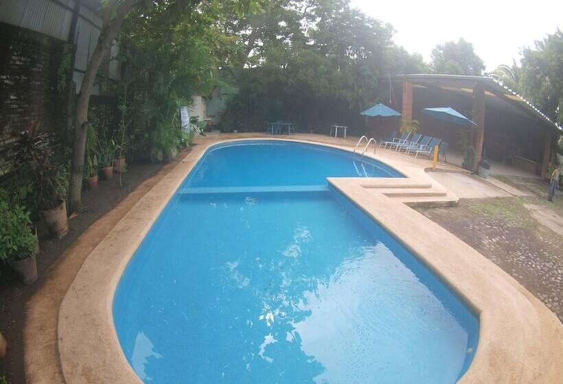 هتل Hospedajes Del Rey