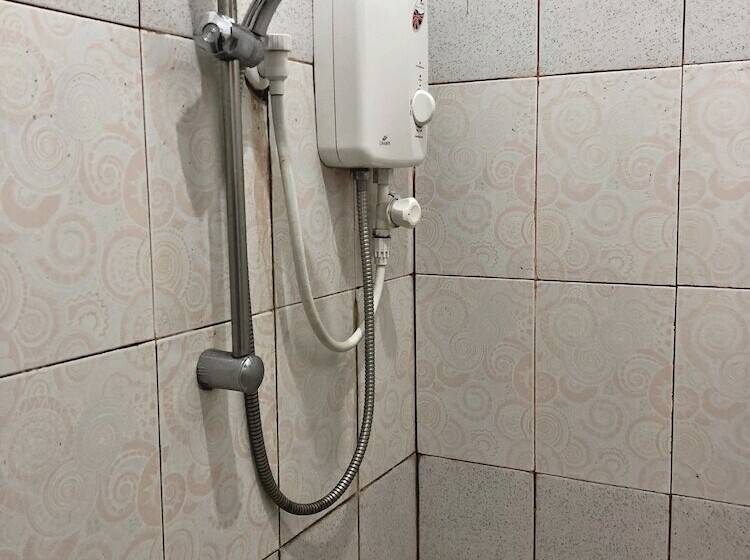 فندق Knights Ko Suites