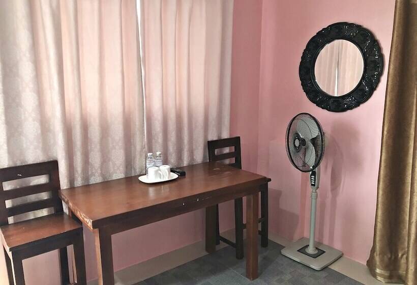 فندق Knights Ko Suites