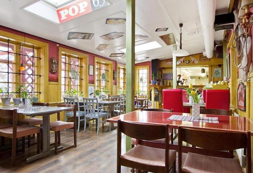 Отель L Mikaelsgården