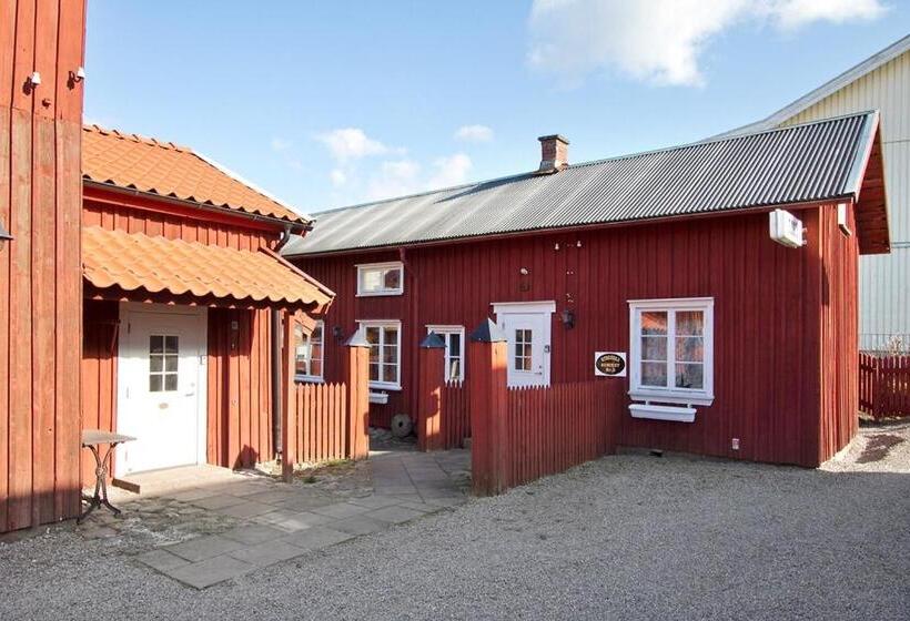 Отель L Mikaelsgården