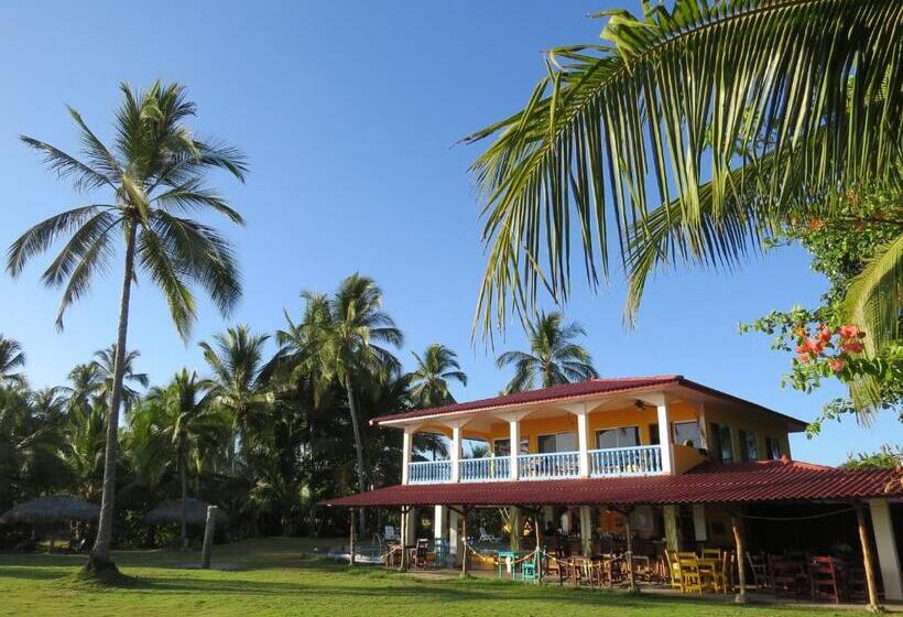 ホテル Las Lajas Beach Resort