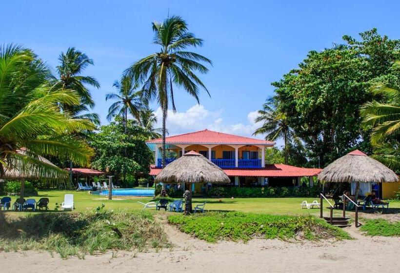 ホテル Las Lajas Beach Resort