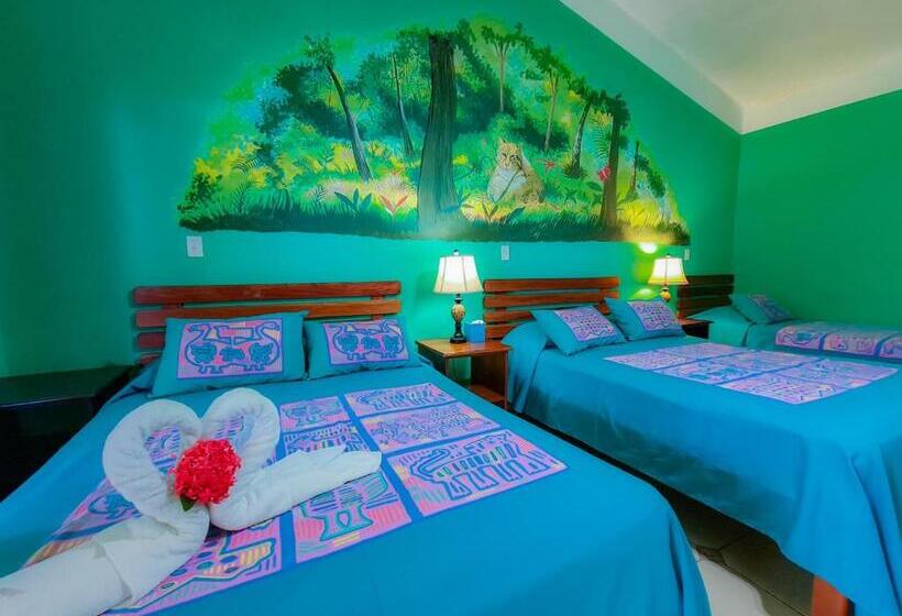 ホテル Las Lajas Beach Resort