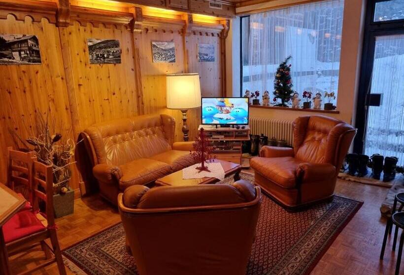 בית מלון כפרי Mont Noble