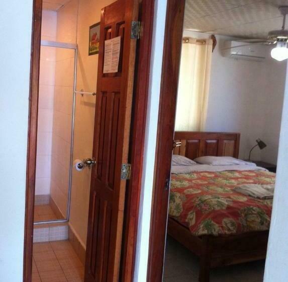 Отель Pedasi Sports Club