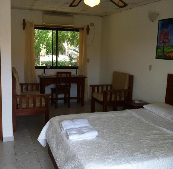 酒店 Pedasi Sports Club